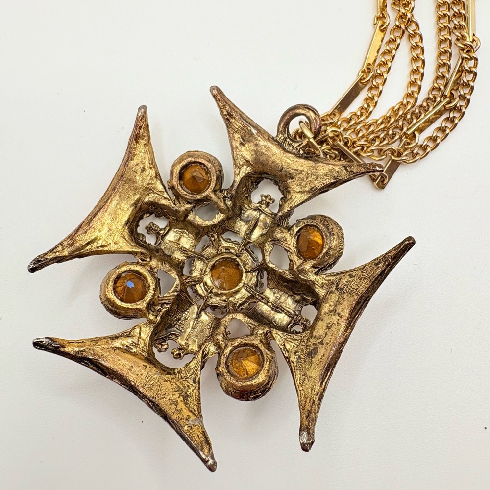 [SOLD] Vintage Gold Tone Multi Color Rhinestone Maltese Cross Pendant Necklace - Picture 5 of 9